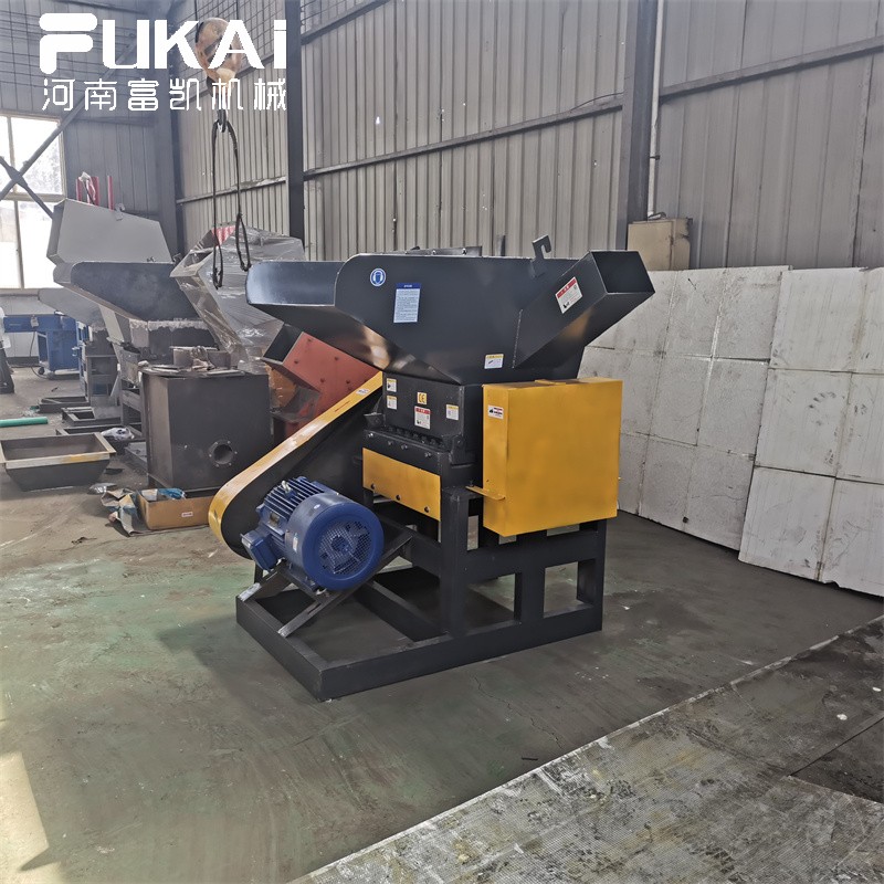 塑鋼破碎機